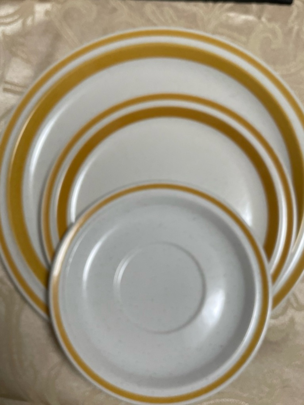 Set of diner plate